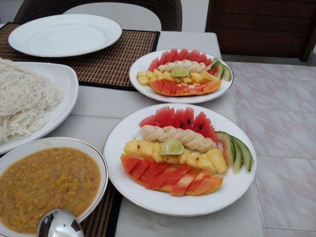 Inlak Garden Hotel Negombo Exterior photo
