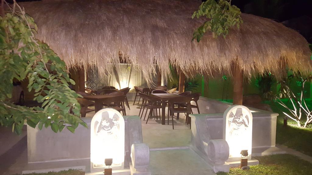 Inlak Garden Hotel Negombo Exterior photo